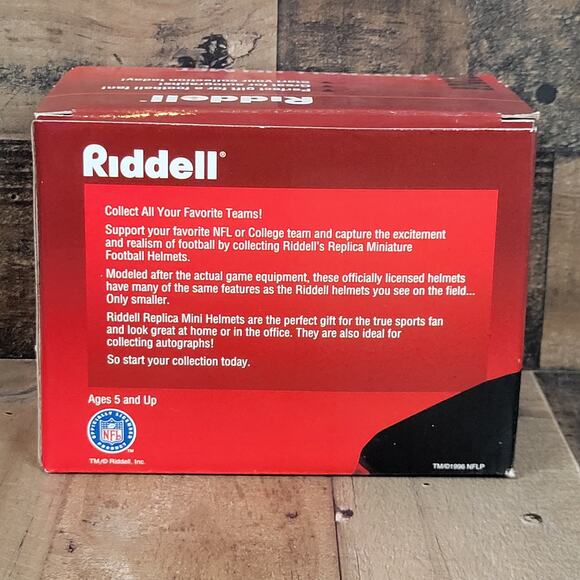 Vintage 1996 NIB Riddell Mini NFL Football Helmet Tampa Bay‎ Buccaneers - Picture 3 of 10